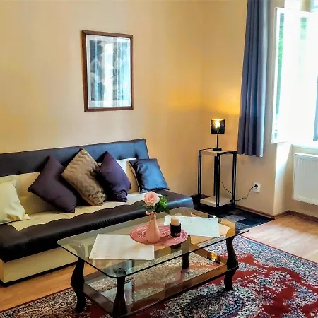Apartment Sense Of Zizkov *
